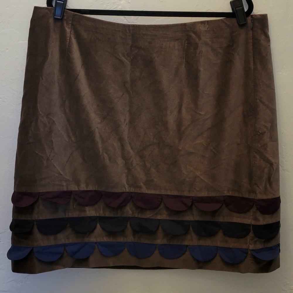Boden knee length skirt - Picture 2 of 4